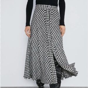 Zara Houndstooth Tweed Midi Skirt